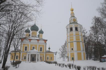 Ярославская область, Углич.  Спасо-Преображенский собор на территории Угличского Кремля.