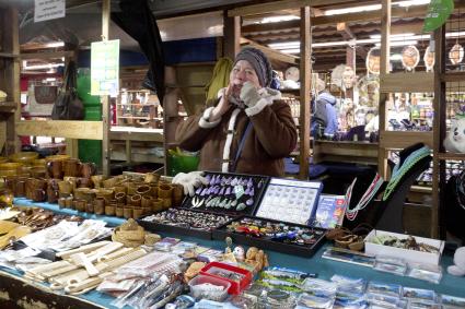 Иркутская область, п. Листвянка. Продажа сувенирной продукции.