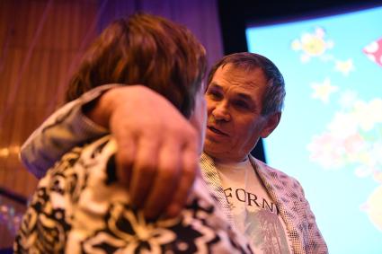 Москва. Продюсер Бари Алибасов во время юбилея режиссера Бориса Грачевского в Доме кино.