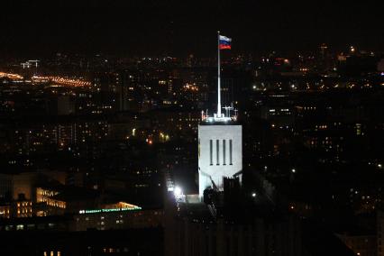 Москва. Вид на  Дом Правительства.