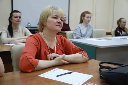 Красноярск. Участники ежегодной образовательной акции по проверке грамотности `Тотальный диктант-2019`.