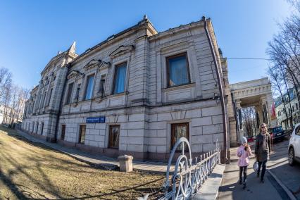 Москва. Вид на особняк, принадлежавший золотопромышленнику Николаю Стахееву на Новой Басманной улице.