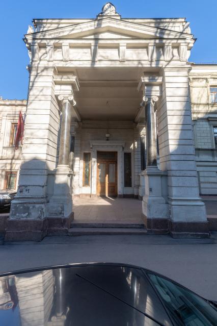 Москва. Вид на особняк, принадлежавший золотопромышленнику Николаю Стахееву на Новой Басманной улице.