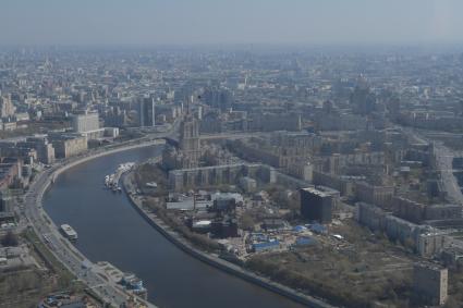 Москва. Вид на город со смотровой площадки  в башне Федерация.