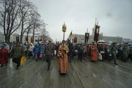 Екатеринбург. Крестный ход во время празднования пасхи