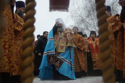 Екатеринбург. Митрополит Екатеринбургский Кирилл во время пасхального крестного хода