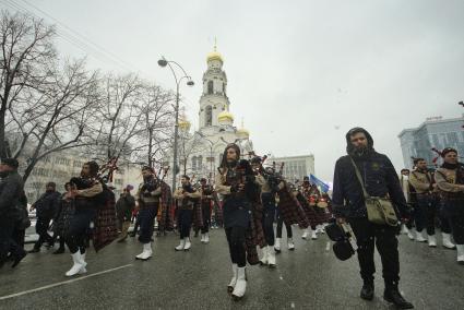 Екатеринбург. Крестный ход во время празднования пасхи. На фото: Палестинские скауты