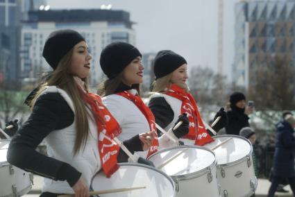 Екатеринбург. Сторонники КПРФ во время первомайского шествия