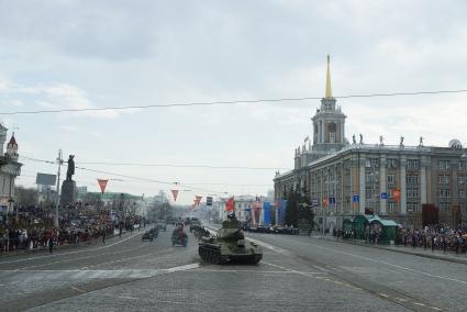 Екатеринбург. День Победы. Парад в честь 74-й годовщины победы в Великой Отечественной войны