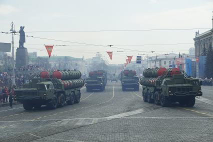 Екатеринбург. День Победы. Парад в честь 74-й годовщины победы в Великой Отечественной войны