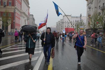 Москва. Участники акции `Бессмертный полк` на Тверской улице.