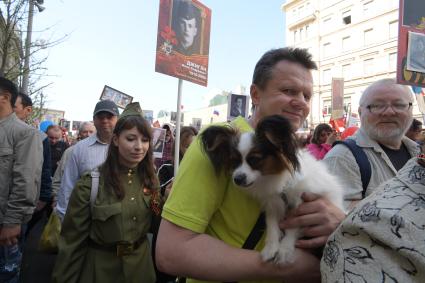 Москва. Участники акции `Бессмертный полк` на Тверской улице.