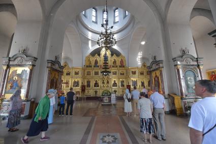 Московская область. В храме  Николо-Берлюковского  мужского монастыря.