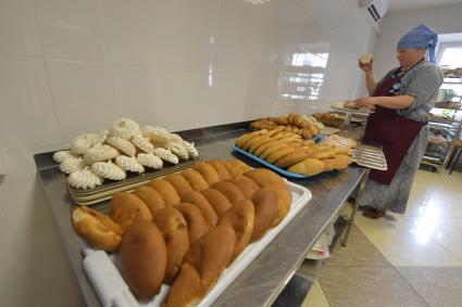 Московская область. В паломнической трапезной Николо-Берлюковского  мужского монастыря.