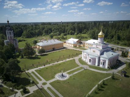 Московская область, Новофедоровское. Вид сверху на Троице-Одигитриевскую  Зосимову пустынь.