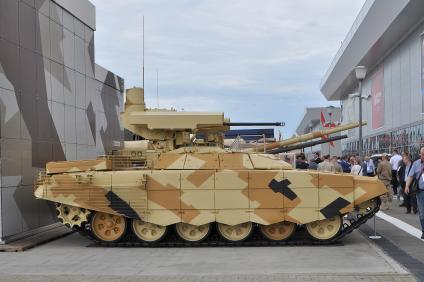 Московская область, Кубинка. БМПТ на международном военно-техническом форуме (МВТФ) `Армия-2019` в парке `Патриот`.