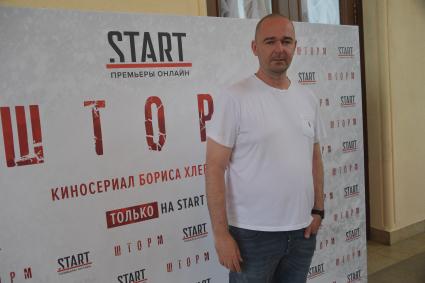 Сочи. Кинорежиссер Борис Хлебников на 30-м российском кинофестивале `Кинотавр`.