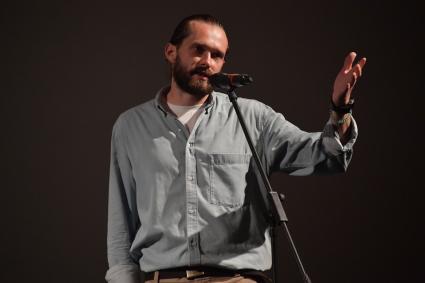 Сочи. Режиссер Григорий Добрыгин на 30-м российском кинофестивале `Кинотавр`.
