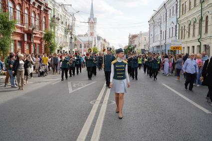 Самара. Участницы  фестиваля духовых оркестров.