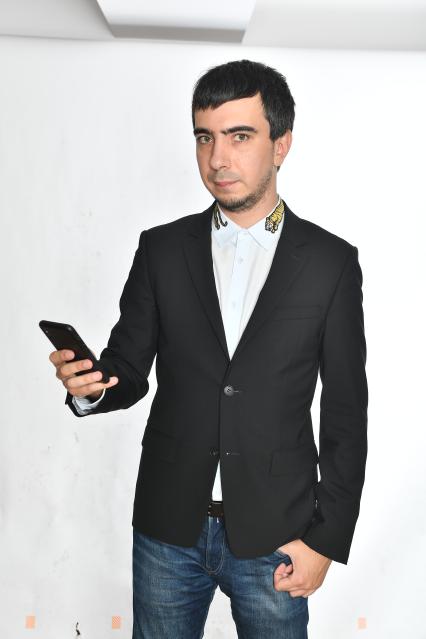 Москва. Пранкер Владимир Кузнецов (Вован) в редакции `Комсомольская правда`.