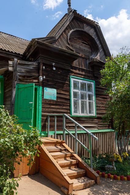 Ахтубинск. Дом, в котором расположен городской детский сад.