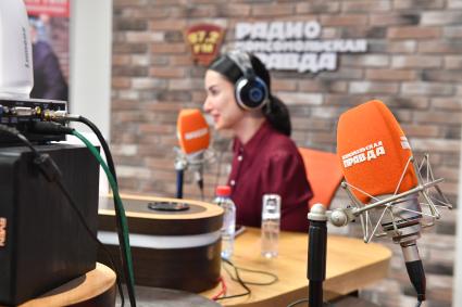 Москва. Генеральный продюсер `Матч ТВ` Тина Канделаки на радиостанции `Комсомольская правда`.