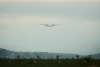 Екатеринбург. Аэропорт \'Кольцово\'. Самолет авиакомпании \'Finnair\' во время взлета