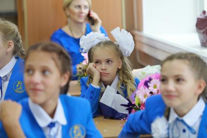 Красноярск.  День знаний в кадетском корпусе и Мариинской женской гимназии.