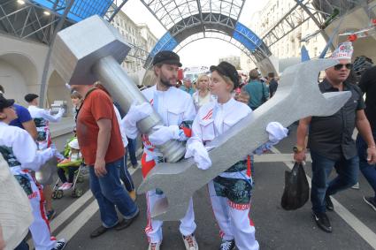 Москва. Во время праздничных мероприятий в честь Дня города на Тверской улице.