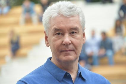 Москва. Мэр Москвы Сергей Собянин осмотрел территорию Политехнического Музея.