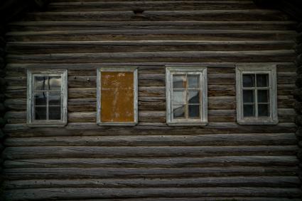 Архангельская область, Кенозерский национальный парк. Старый деревянный дом.