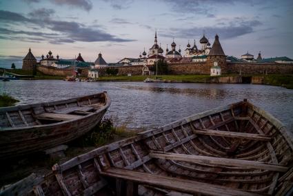 Соловки, Соловецкий монастырь.  Вид на Спасо-Преображенский Соловецкий монастырь.