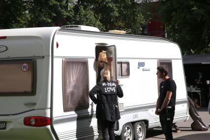 Диск 352 трейлер дом на колесах гримерка