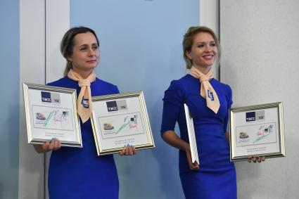 Москва. Художественные маркированные конверты на церемонии гашения, приуроченной к 115-летию агентства, которое отмечается 1 сентября.