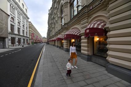 Москва. Вид на Ветошный переулок.