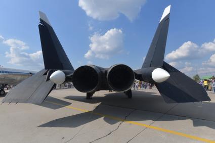 Московская область. Эксперементальный одноместный самолет Су-47 на Международном авиационно-космическом салоне МАКС-2019.