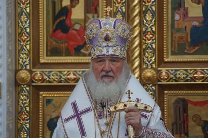 Самара. Патриарх Московский и Всея Руси Кирилл во время литургии и освящения Софийского собора.