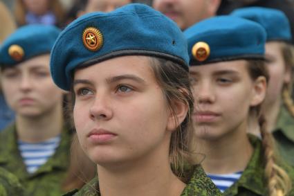 Москва. Курсанты Рязанского высшего воздушно-десантного командного училища имени генерала В.Ф. Маргелова на Красной площади во время празднования Дня ВДВ.