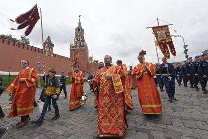 Москва. Крестный ход в честь празднования Дня Воздушно-десантных войск