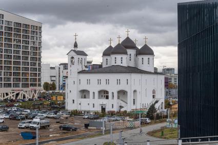 Москва. Общий вид храма Сергия Радонежского на Ходынском поле.