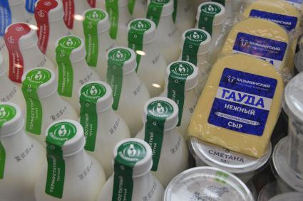 Москва. Молочная продукция на 21-й Российской агропромышленной выставке `Золотая осень- 2019` на ВДНХ.