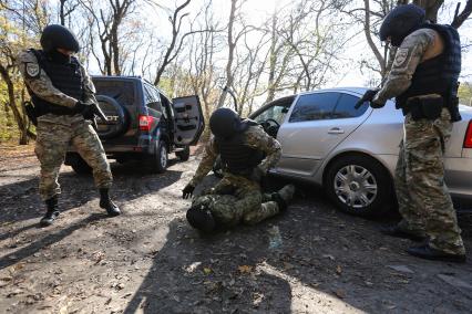 Ставрополь. Бойцы отряда `Гром` во время  учений.