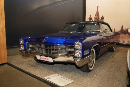 Диск 363 американский автомобиль 1960 годов  США Кадиллак Седан Де Вилль Cadillac Sedan De Ville