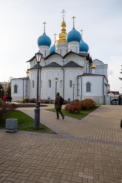 Казань.  Благовещенский собор Казанского Кремля.