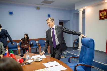 Казань.  Встреча с заместителем премьер-министра Республики Татарстан - министром промышленности и торговли Республики Татарстан Альбертом Каримовым.
