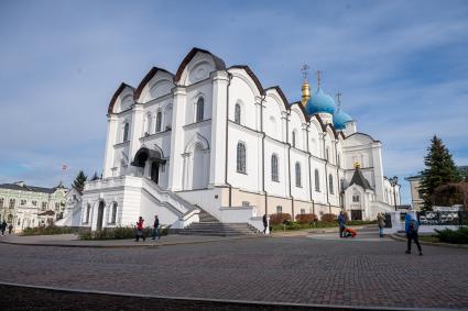 Казань.  Благовещенский собор Казанского Кремля.