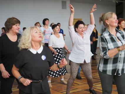 Москва.  Люди пенсионного возраста во время проведения фестиваля  `Young Old: новые старшие`.