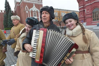 Москва. Участники торжественного марша, посвященного 78-й годовщине военного парада 1941 года, на Красной площади.