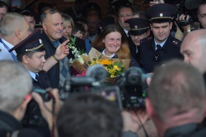 Москва, аэропорт Шереметьево. Встреча  Марии Бутиной, освобожденной из тюрьмы США, в аэропорту Шереметьева имени А.С.Пушкина.