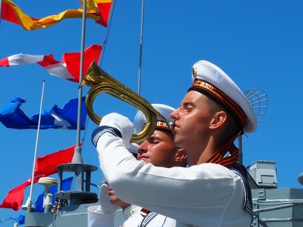 Севастополь. Военно-морской парад в Севастополе.